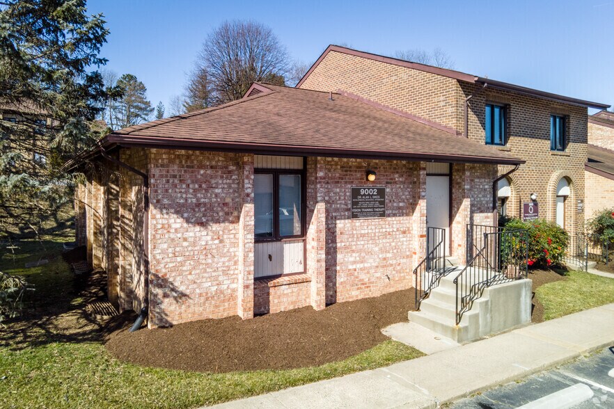 Primary Photo Of 8990-9002 Fern Park Dr, Burke Medical For Sale