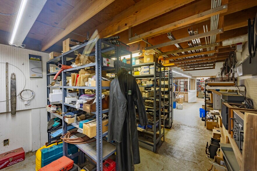 More Photos Of 5262 Yaquina Bay Rd, Newport Marina For Sale