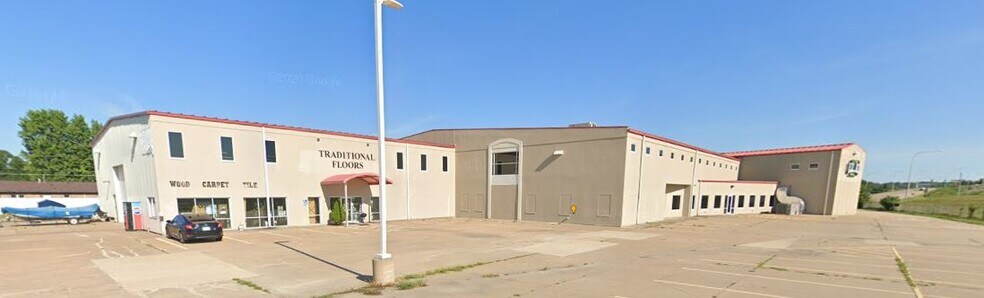 More Photos Of 1920 1st Ave E, Milan Sports And Entertainment For Sale