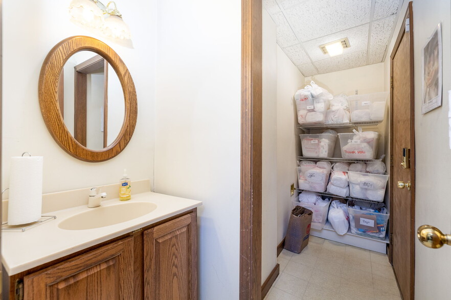 More Photos Of 704-708 Sumner Ave, Springfield Office Residential For Sale