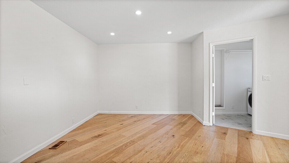 More Photos Of 151-153 Upper Via Casitas, Greenbrae Apartments For Sale