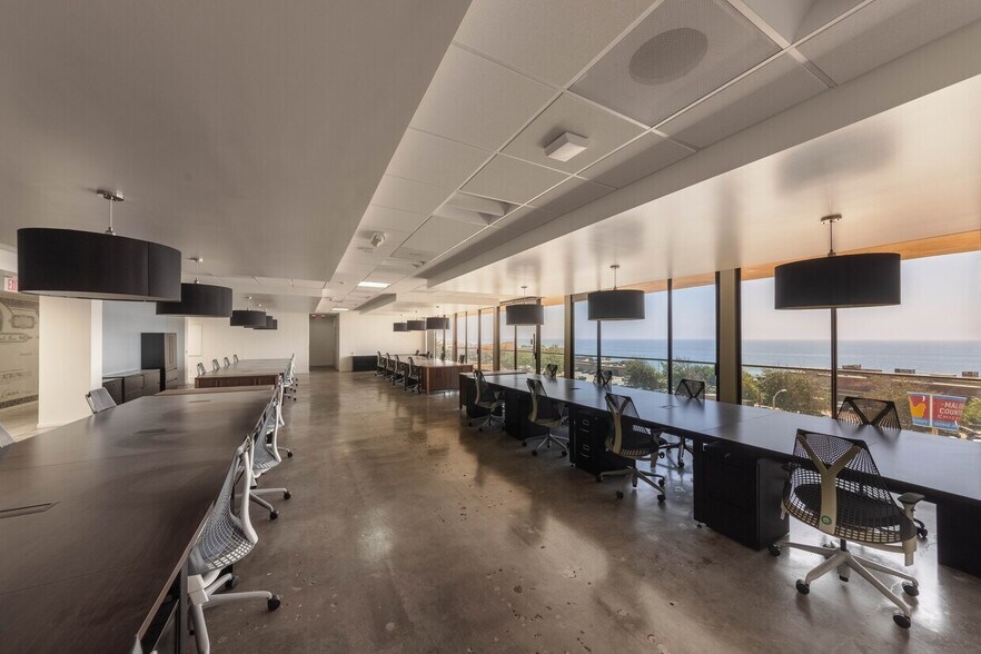 More Photos Of 22761 Pacific Coast Hwy, Malibu Office For Lease