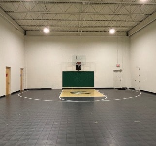 More Photos Of 2800 N Niagara Ln, Plymouth Manufacturing For Sale