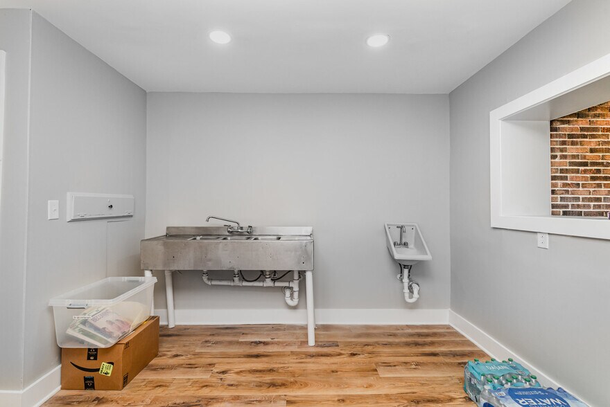 More Photos Of 2597 Whites Creek Pike, Nashville Religious Facility For Sale