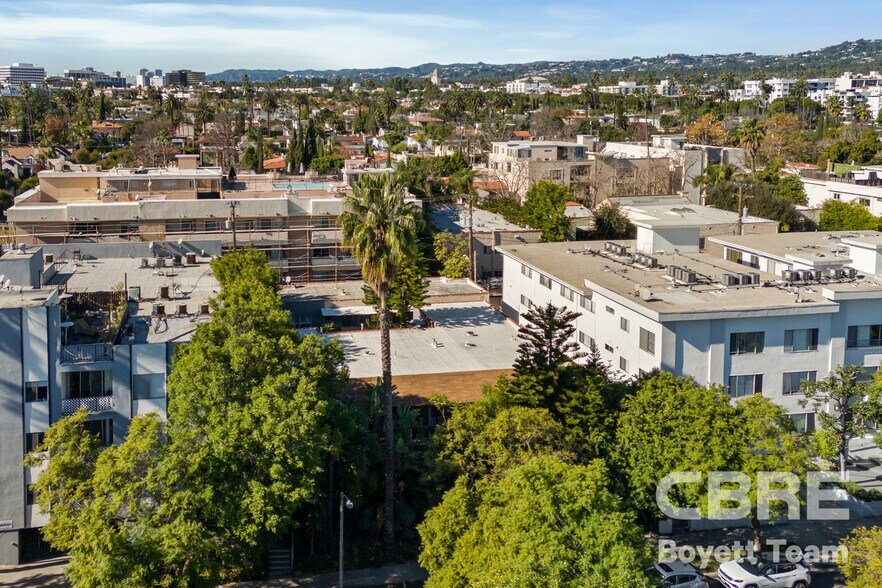 More Photos Of 215 N La Peer Dr, Beverly Hills Apartments For Sale