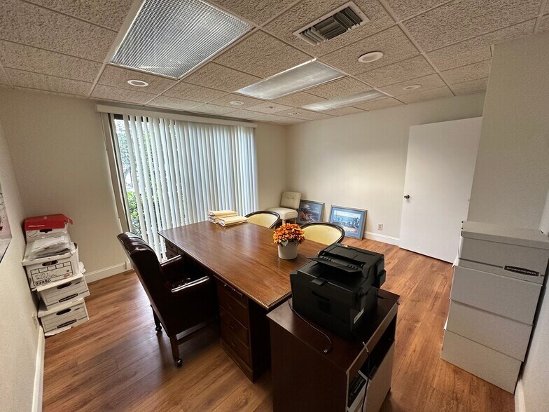 More Photos Of 1300 N Federal Hwy, Boca Raton Medical For Sale