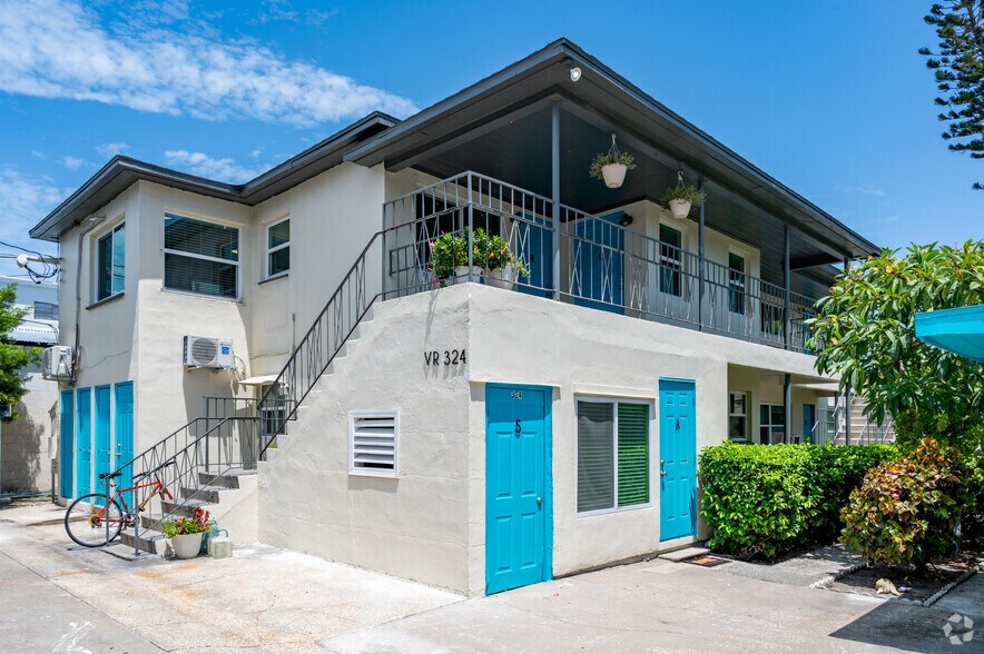 More Photos Of 324 30th Ave N, Saint Petersburg Apartments For Sale