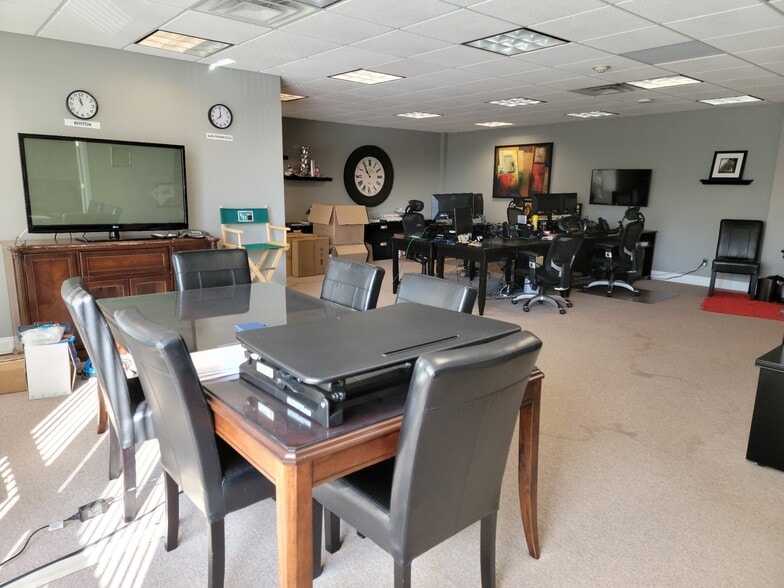 More Photos Of 760 Chief Justice Cushing Hwy, Cohasset Office For Lease