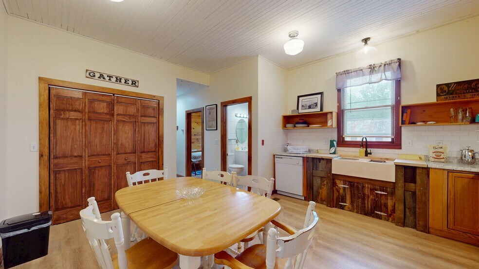 More Photos Of 284 Edgemont Rd, Moriah Hospitality For Sale