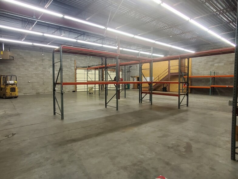 More Photos Of 802 Pierce St, Omaha Warehouse For Sale