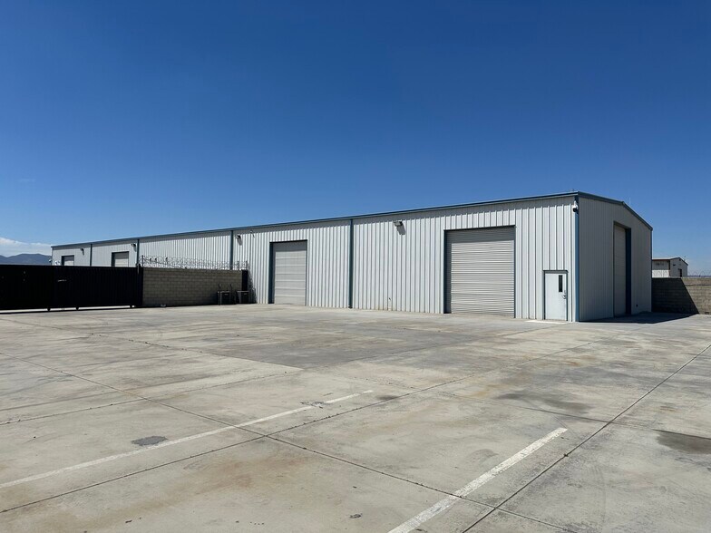 More Photos Of 545 E Avenue L-12, Lancaster Warehouse For Lease