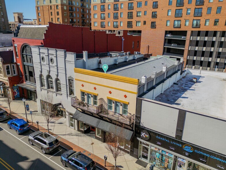 More Photos Of 271 N Front St, Wilmington General Retail For Sale