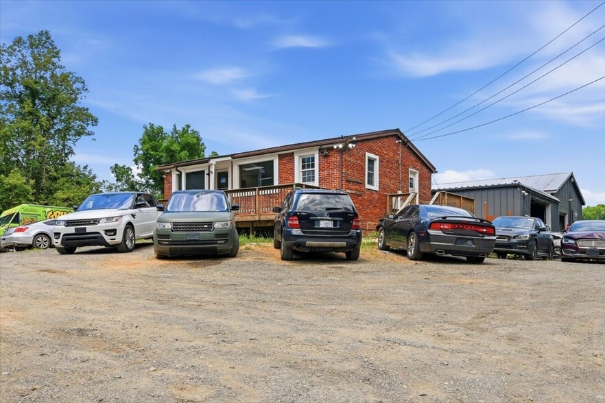 Primary Photo Of 6269 Caledon Rd, King George Auto Salvage Facility For Sale