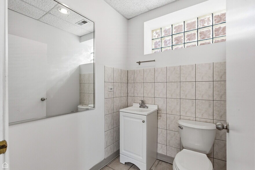 More Photos Of 6121 W Belmont Ave, Chicago Storefront Retail Residential For Sale