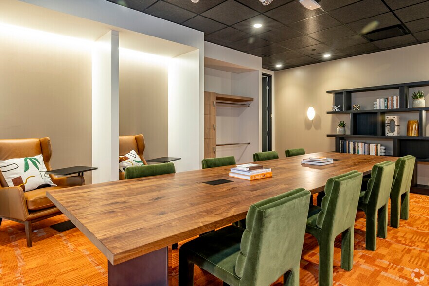 More Photos Of 201 E Washington St, Phoenix Office For Lease