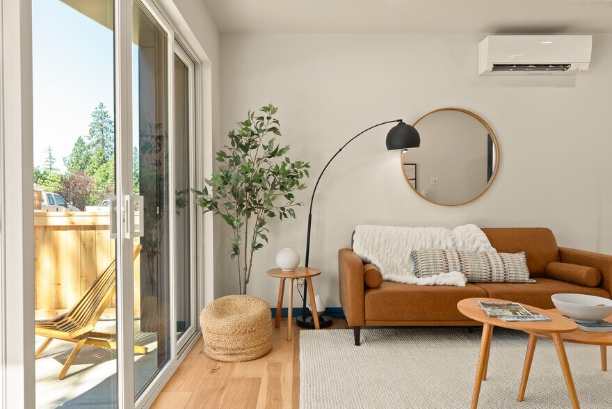 More Photos Of 940 NE Norton Ave, Bend Apartments For Sale