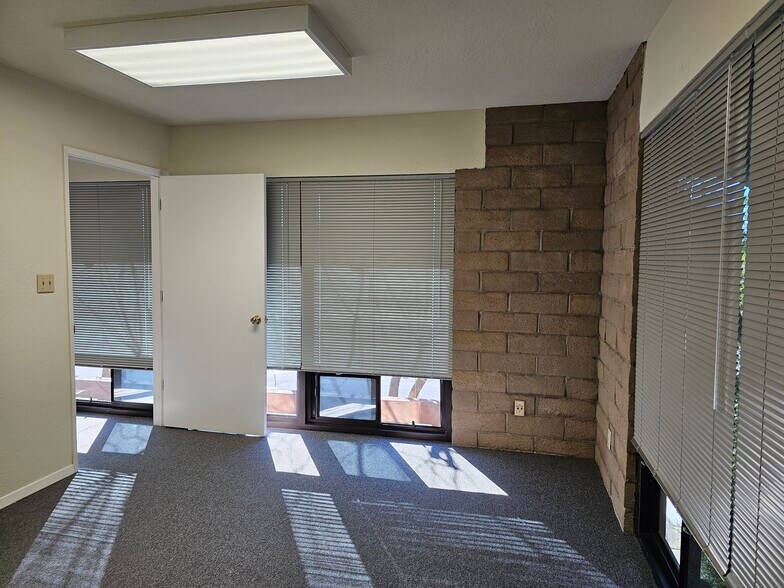 More Photos Of 4245 Capitola Rd, Capitola Office For Lease