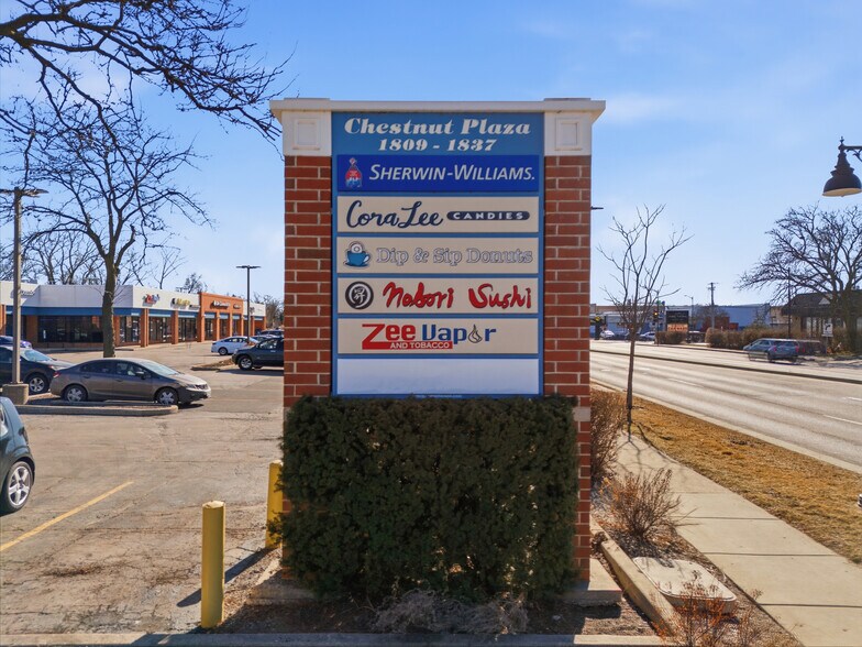 More Photos Of 1803-1837 Waukegan Rd, Glenview Unknown For Lease