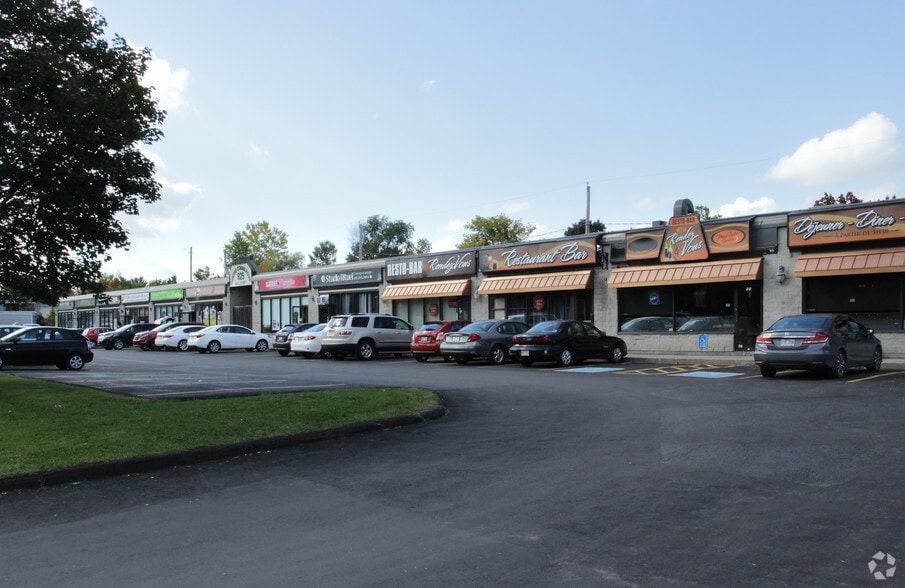 More Photos Of 825 Boul Maloney E, Gatineau Freestanding For Sale