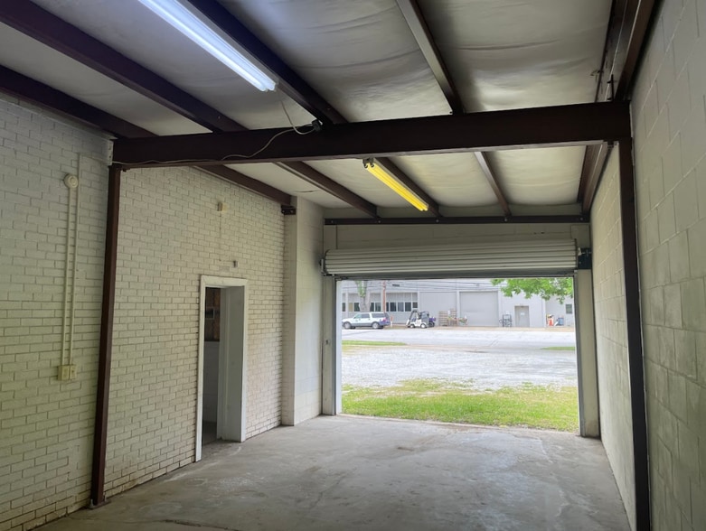 More Photos Of 420-426 11th St, Columbus Storefront For Sale