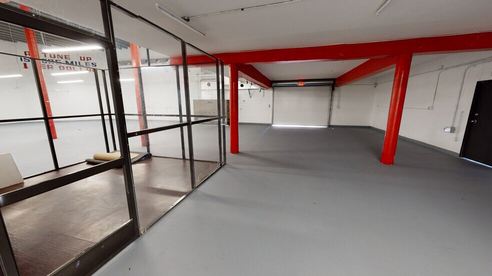 More Photos Of 4760 NW 17th Ave, Miami Warehouse For Sale