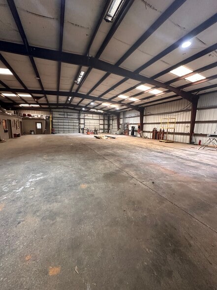 Primary Photo Of 5055 Edgefield Rd, Trenton Warehouse For Sale