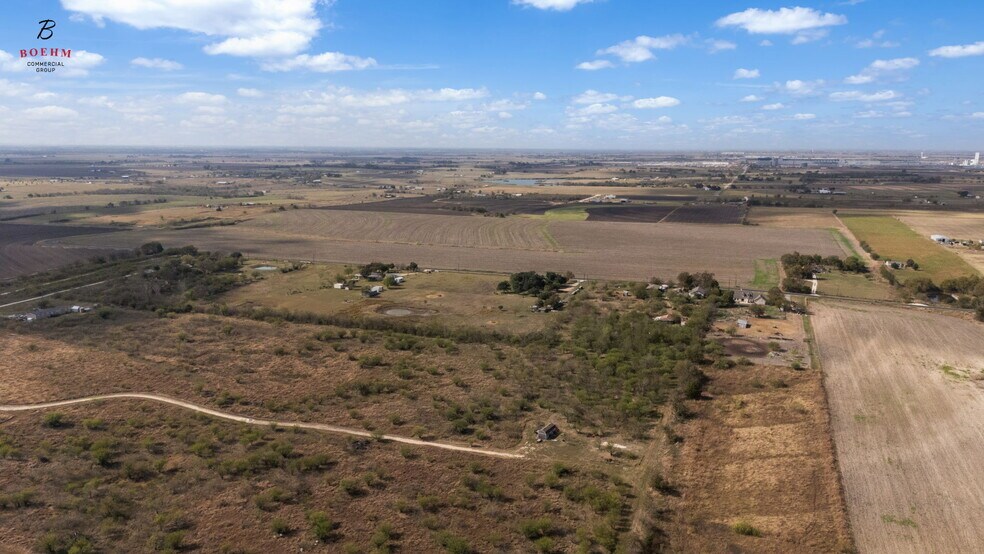 More Photos Of 1050 CR 406, Taylor Land For Sale