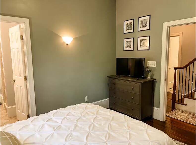 More Photos Of 405 Morson St, Raleigh Office For Lease