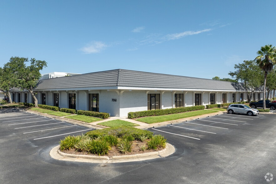 More Photos Of 7041 Grand National Dr, Orlando Unknown For Lease
