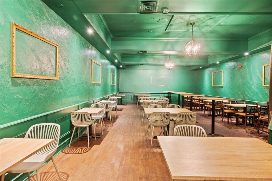 More Photos Of 21 Celina St, Oshawa Restaurant For Sale