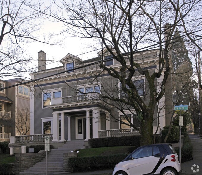 More Photos Of 2188 SW Park Pl, Portland Office For Sale