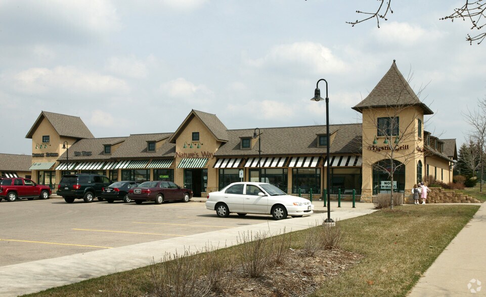 More Photos Of 725 N High Point Rd, Madison General Retail For Lease