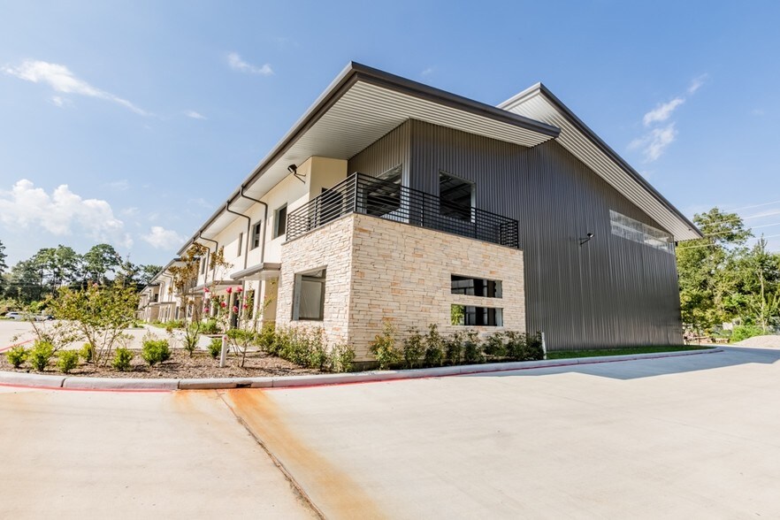 More Photos Of 1310 Rayford Park Rd, Spring Coworking Space