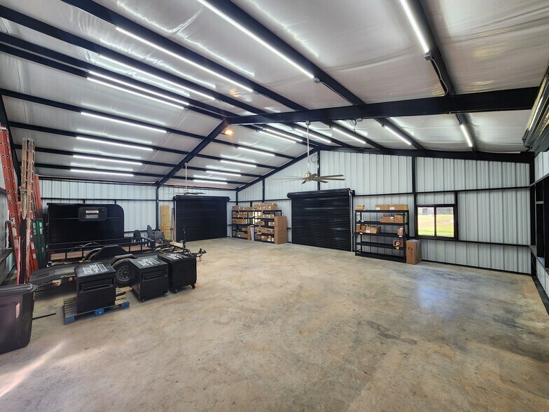 More Photos Of 102 County Road 180, Leander Loft Creative Space For Sale