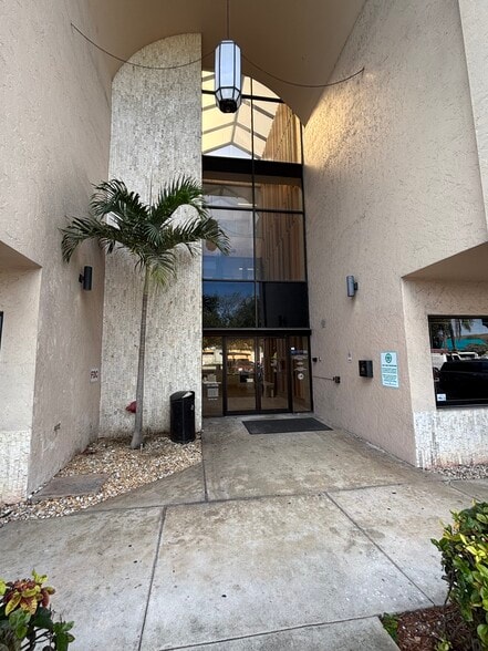 More Photos Of 2300 W Sample Rd, Pompano Beach Medical For Lease