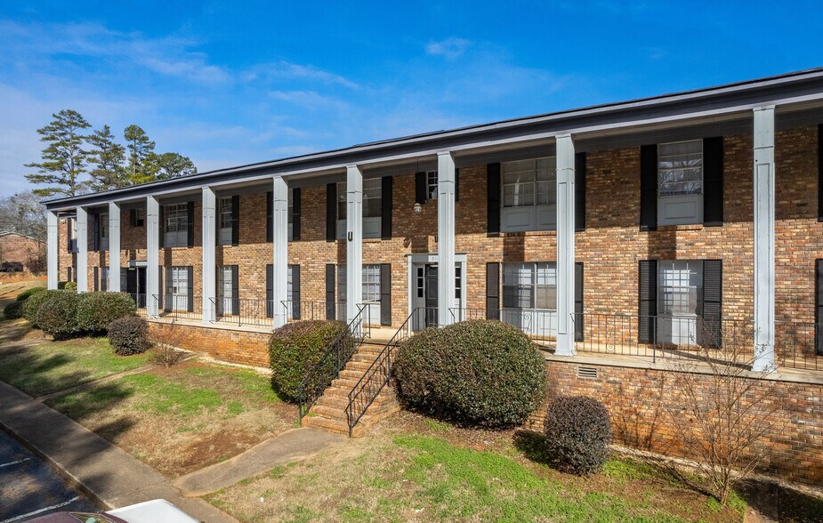 More Photos Of 235 Sycamore Dr, Athens Apartments For Sale