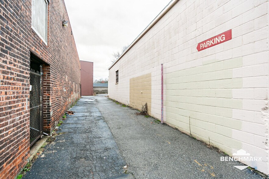 More Photos Of 161 Comfort St, Rochester Warehouse For Lease