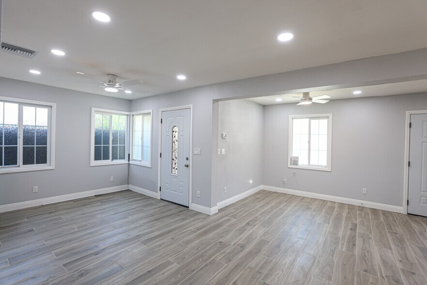 More Photos Of 2117-2119 E 7th St, Long Beach Storefront Retail Residential For Sale