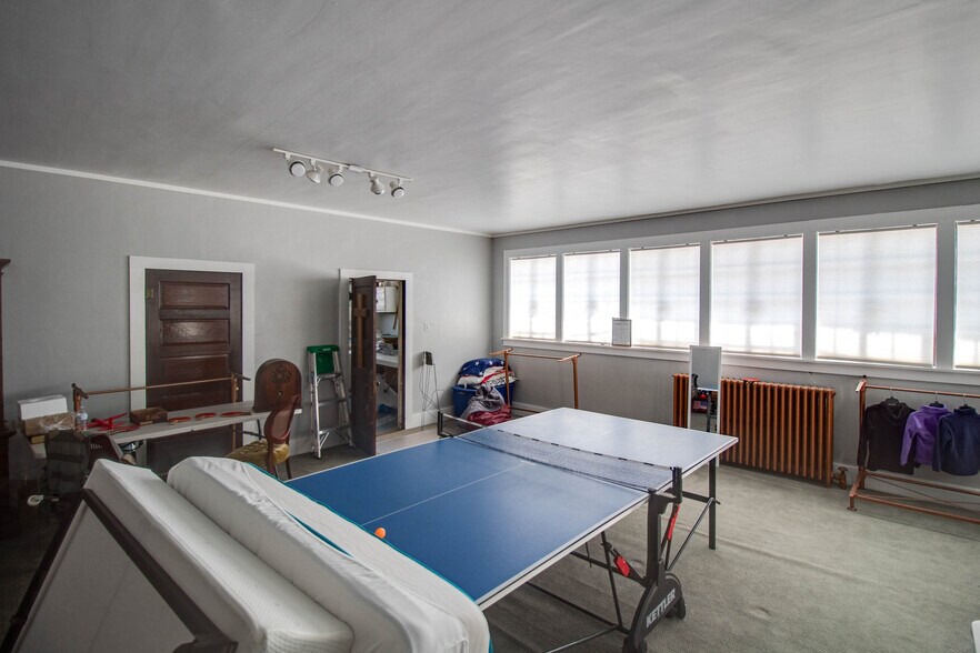 More Photos Of 212 E Main St, Carlinville Office Residential For Sale