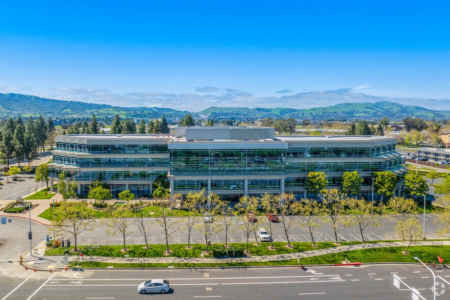 More Photos Of 5050 Hopyard Rd, Pleasanton Office For Sale