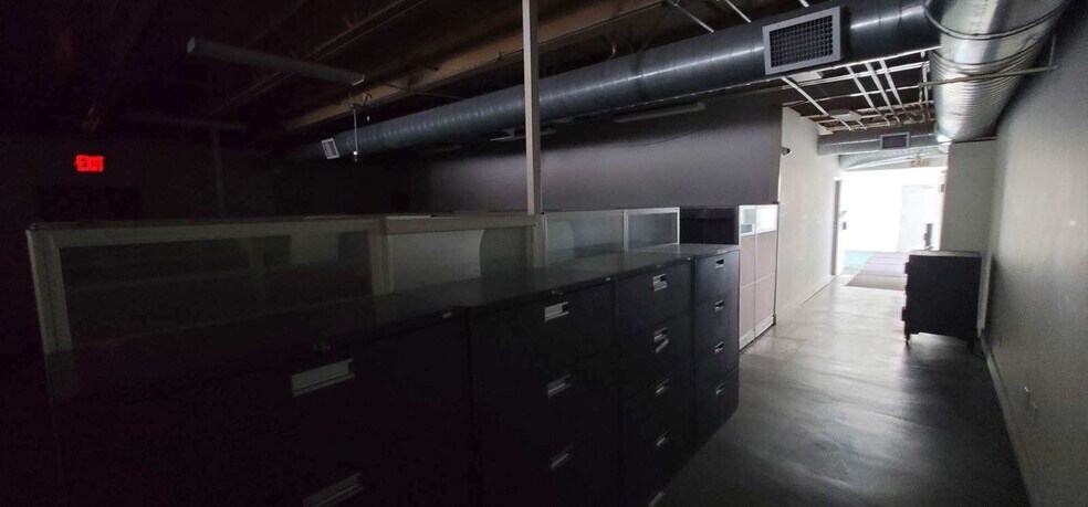 More Photos Of 4947 31st St, Long Island City Warehouse For Lease