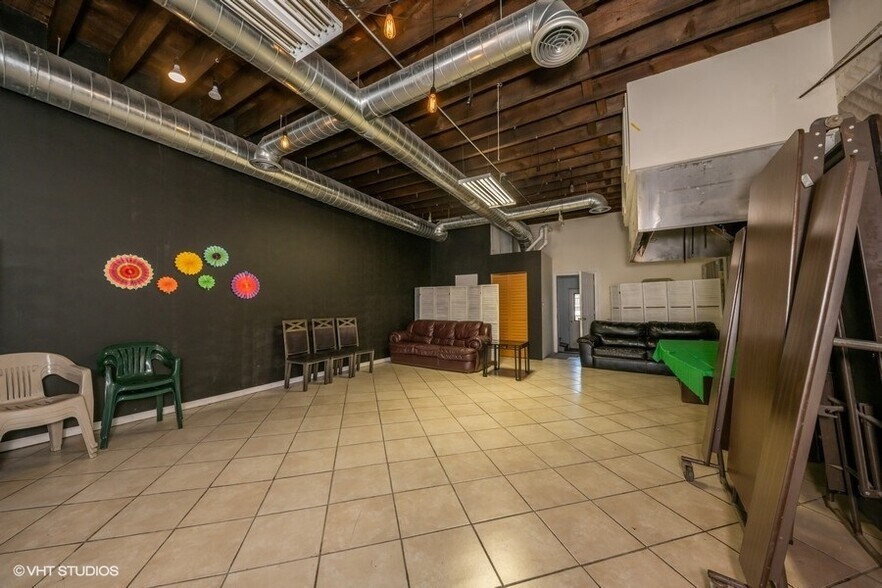 More Photos Of 2410 S Blue Island Ave, Chicago Storefront Retail Residential For Sale