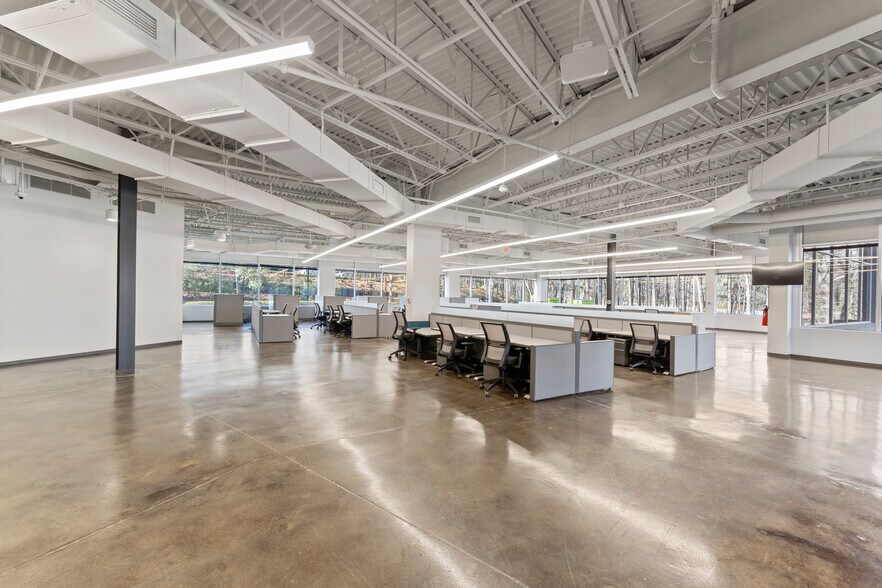 More Photos Of 5520 Capital Center Dr, Raleigh Office For Sale