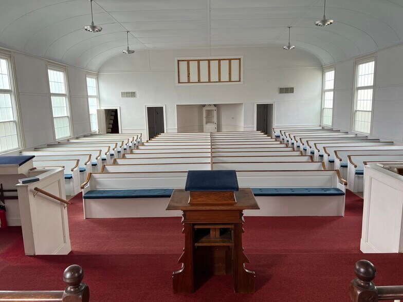 More Photos Of 4 Sawyer st, Phillips Religious Facility For Sale