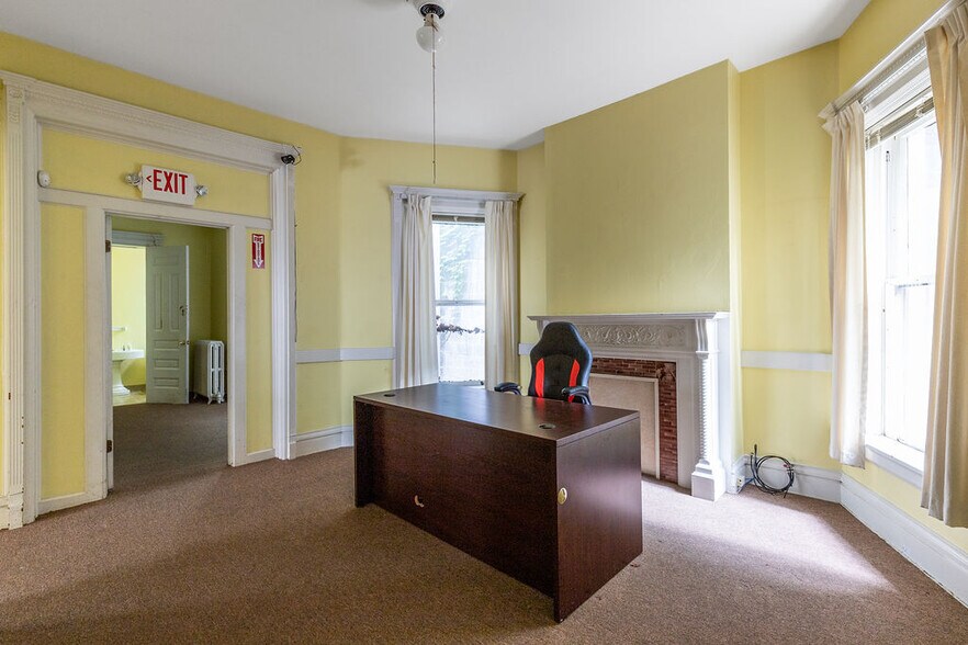 More Photos Of 1092 Main St, Buffalo Office For Lease