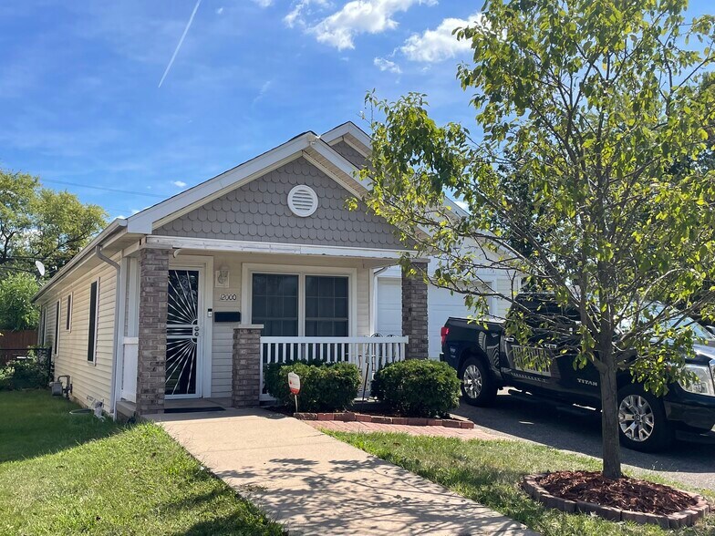 More Photos Of , Benton Harbor Multifamily For Sale