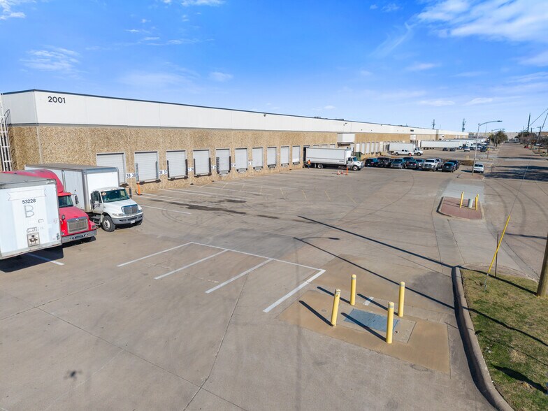 More Photos Of 2001-2023 Exchange Dr, Arlington Distribution For Sale
