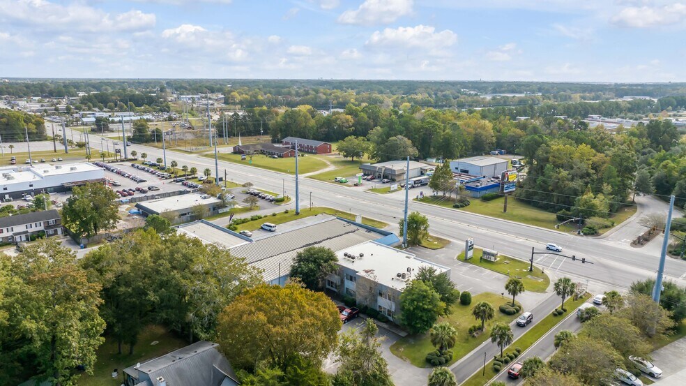 More Photos Of 3614 Ashley Phosphate Rd, Charleston Office For Sale