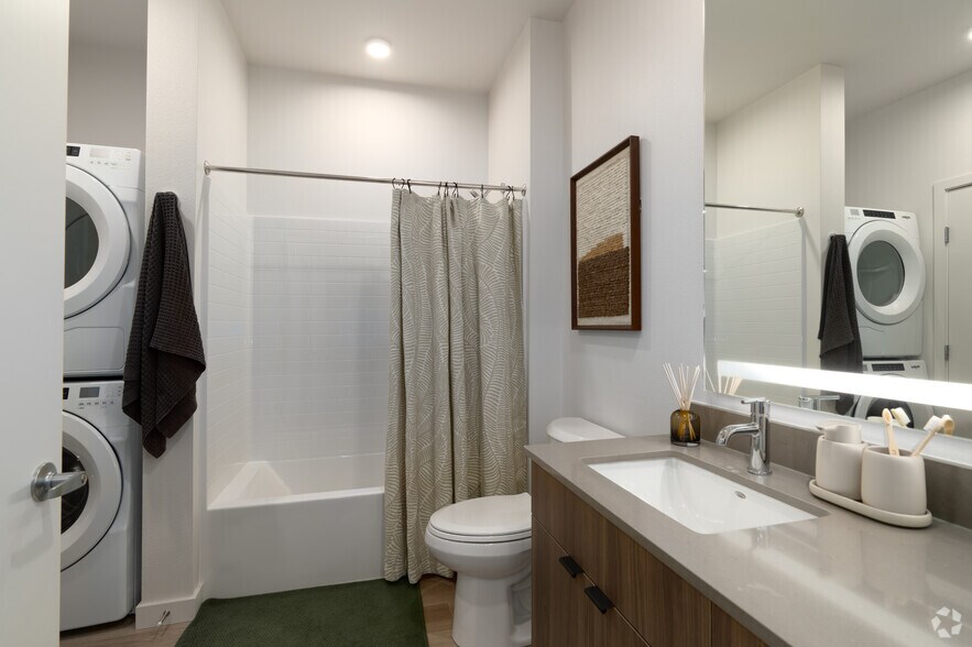 More Photos Of 1390 NE Compton Dr, Hillsboro Multifamily For Sale