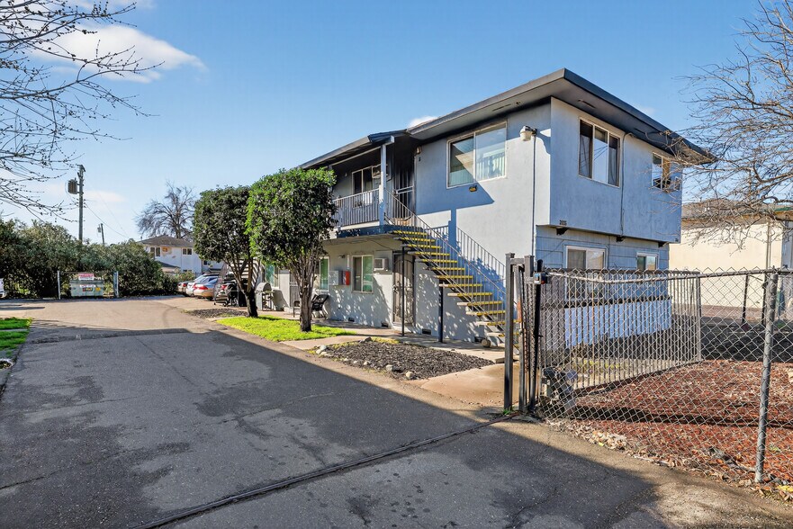 More Photos Of , Sacramento Multifamily For Sale